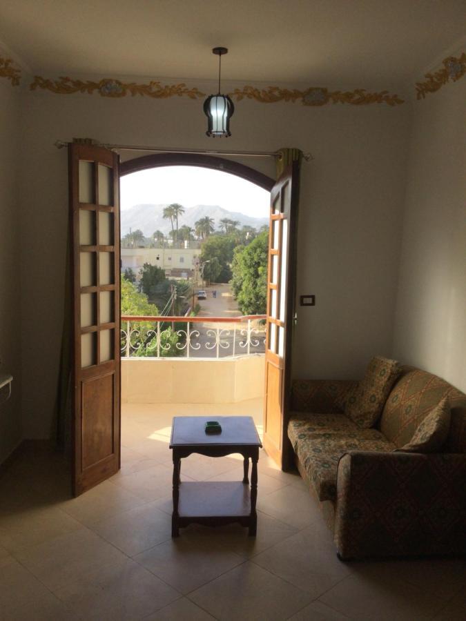 The Brown House Apartment